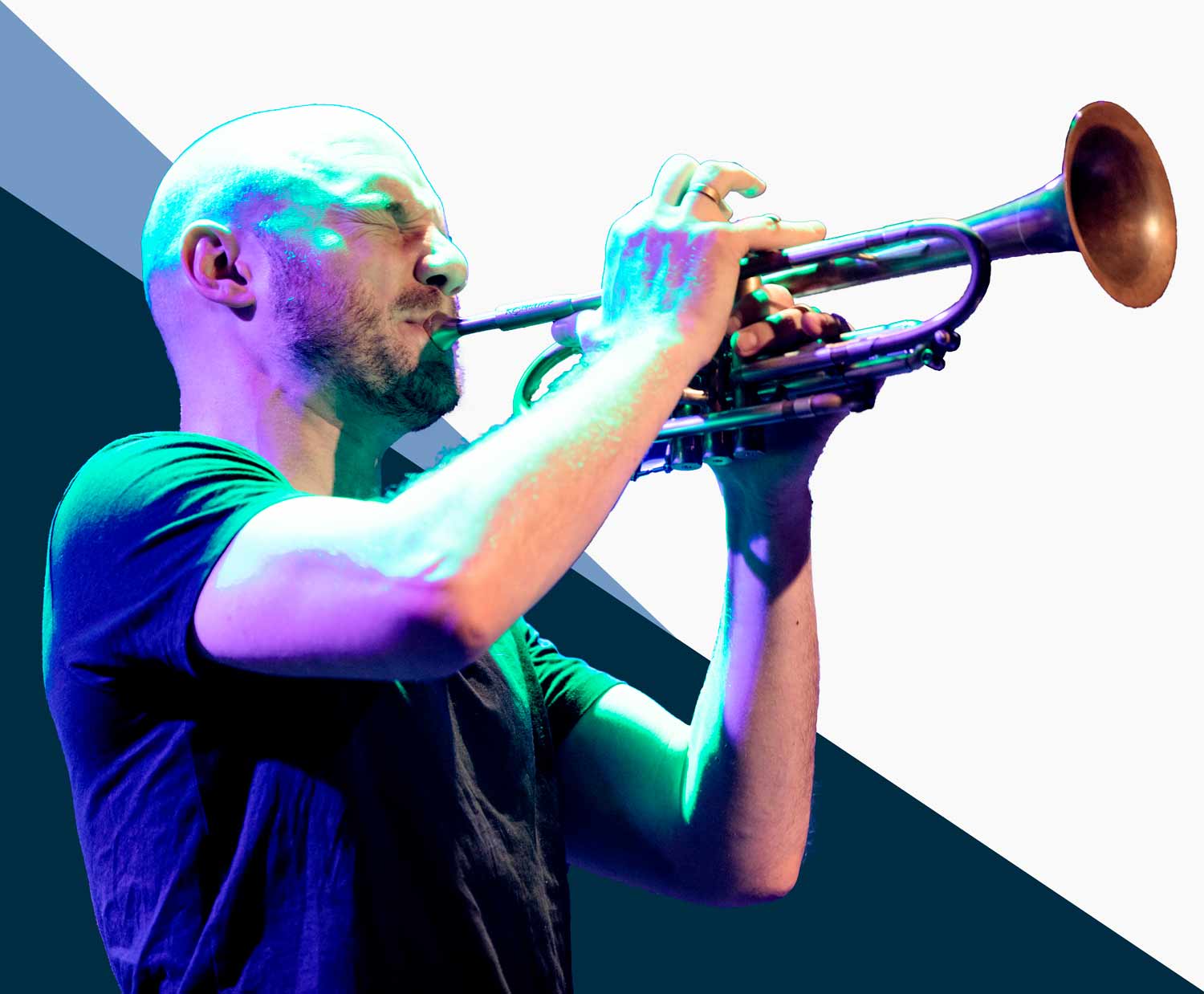 Trumpet player in solo